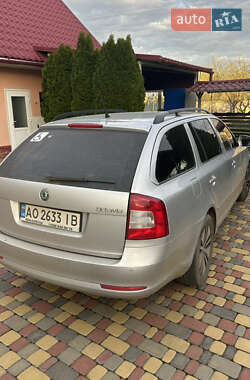 Універсал Skoda Octavia 2011 в Ужгороді