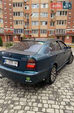 Ліфтбек Skoda Octavia 1998 в 