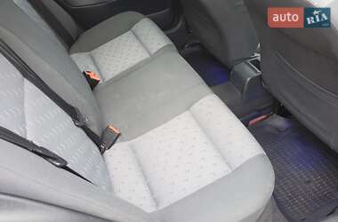 Ліфтбек Skoda Octavia 2006 в 