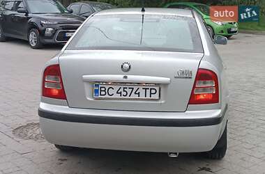 Ліфтбек Skoda Octavia 2001 в 