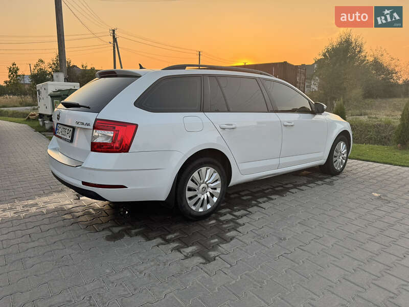 Универсал Skoda Octavia 2017 в Львове