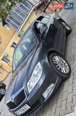 Ліфтбек Skoda Octavia 2011 в Чернівцях