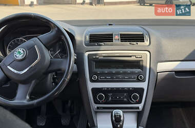 Ліфтбек Skoda Octavia 2012 в 