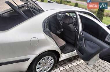 Ліфтбек Skoda Octavia 2004 в 