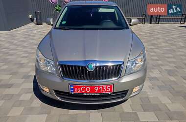 Универсал Skoda Octavia 2011 в 