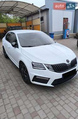 Ліфтбек Skoda Octavia 2018 в 