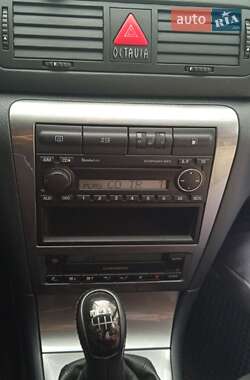 Ліфтбек Skoda Octavia 2009 в 