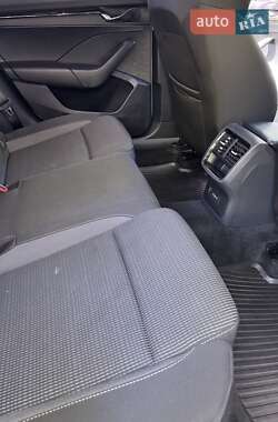 Ліфтбек Skoda Octavia 2020 в 