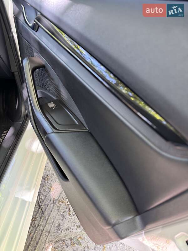 Лифтбек Skoda Octavia 2020 в Киеве