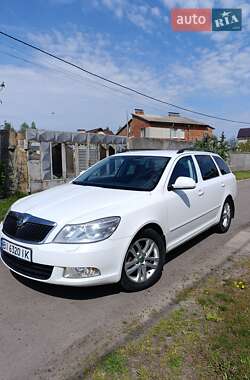 Универсал Skoda Octavia 2012 в Миргороде