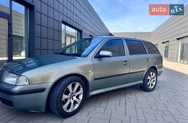 Универсал Skoda Octavia 2001 в 