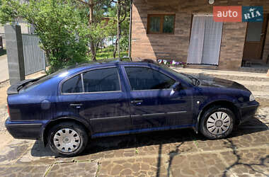 Ліфтбек Skoda Octavia 1997 в 