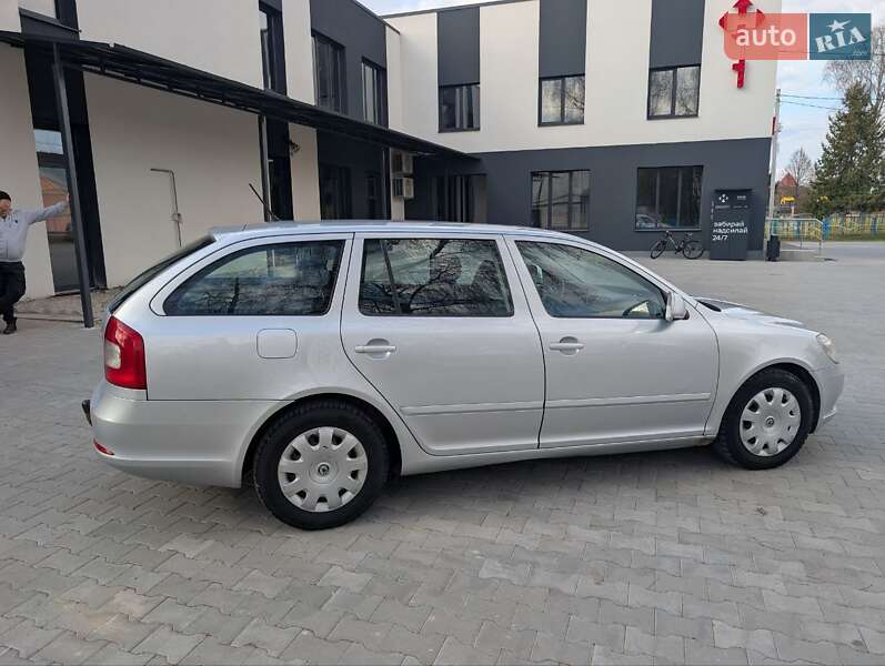 Універсал Skoda Octavia 2011 в Тернополі