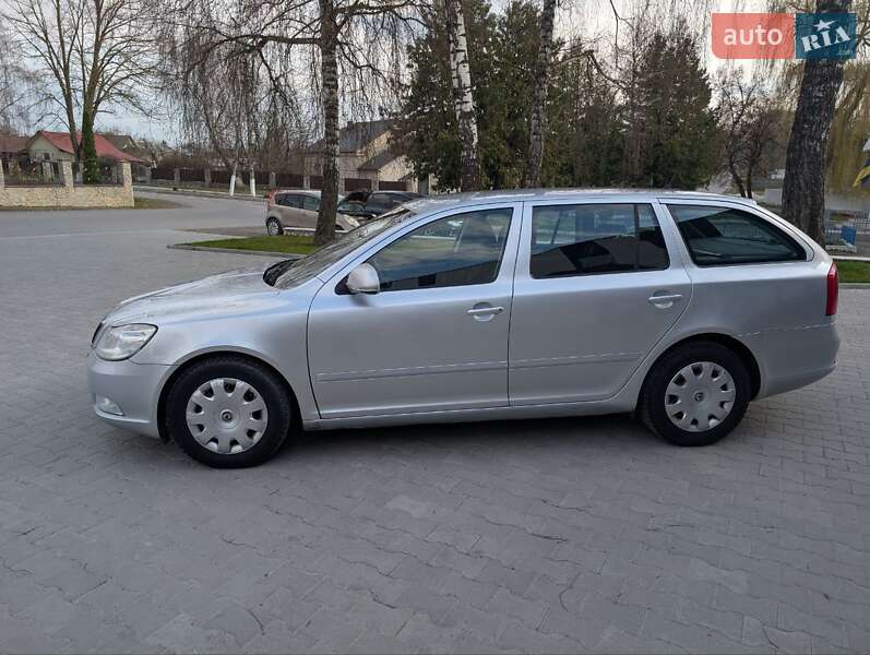 Універсал Skoda Octavia 2011 в Тернополі
