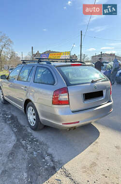 Универсал Skoda Octavia 2009 в 