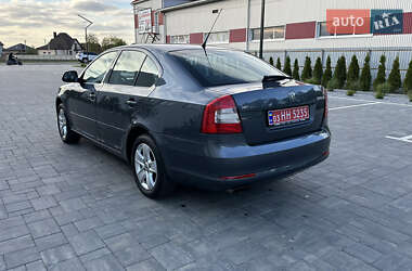 Ліфтбек Skoda Octavia 2009 в 