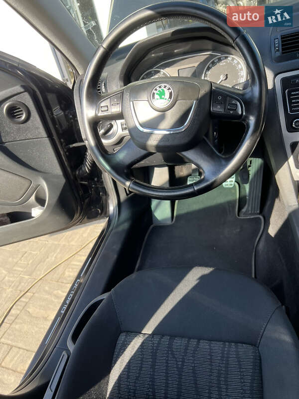 Универсал Skoda Octavia 2010 в Луцке