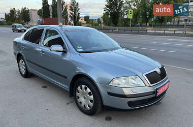Лифтбек Skoda Octavia 2006 в Киеве