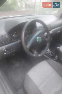 Лифтбек Skoda Octavia 2001 в 