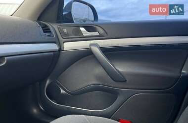 Лифтбек Skoda Octavia 2010 в 