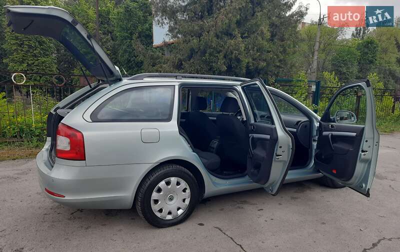 Универсал Skoda Octavia 2009 в Хмельницком
