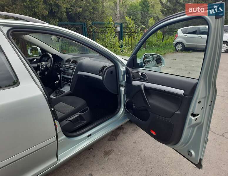 Универсал Skoda Octavia 2009 в Хмельницком