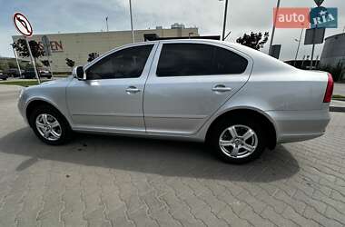 Ліфтбек Skoda Octavia 2012 в 