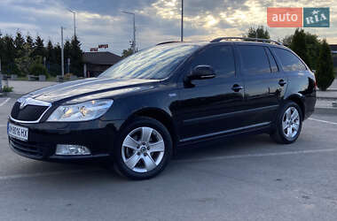 Універсал Skoda Octavia 2012 в Житомирі
