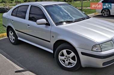 Лифтбек Skoda Octavia 2008 в Буче