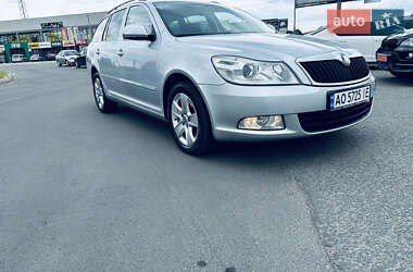 Универсал Skoda Octavia 2010 в 