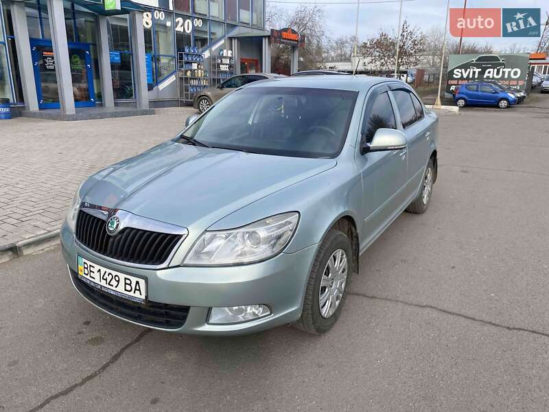 Лифтбек Skoda Octavia 2011 в 