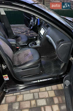 Ліфтбек Skoda Octavia 2012 в 