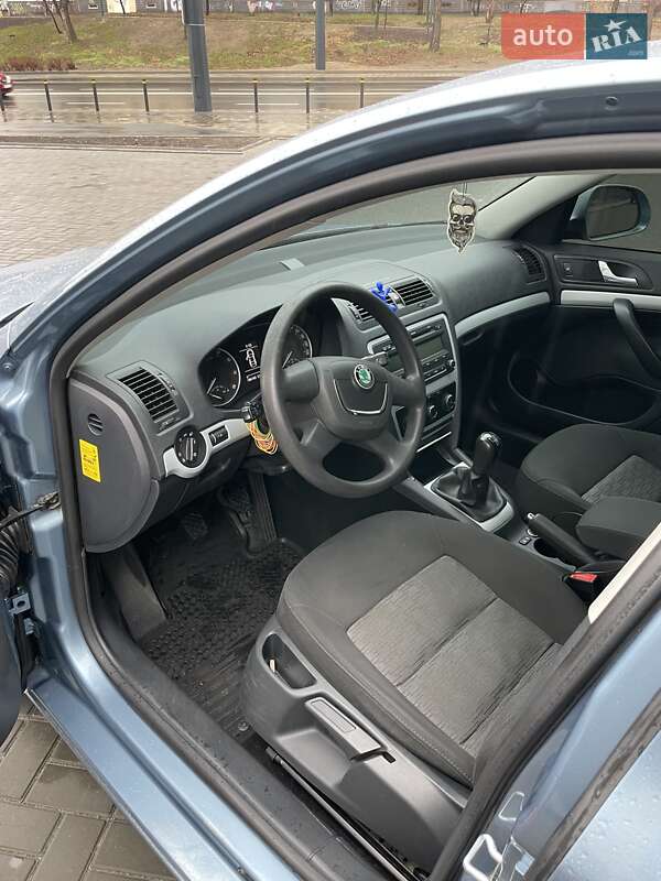 Ліфтбек Skoda Octavia 2010 в Дніпрі
