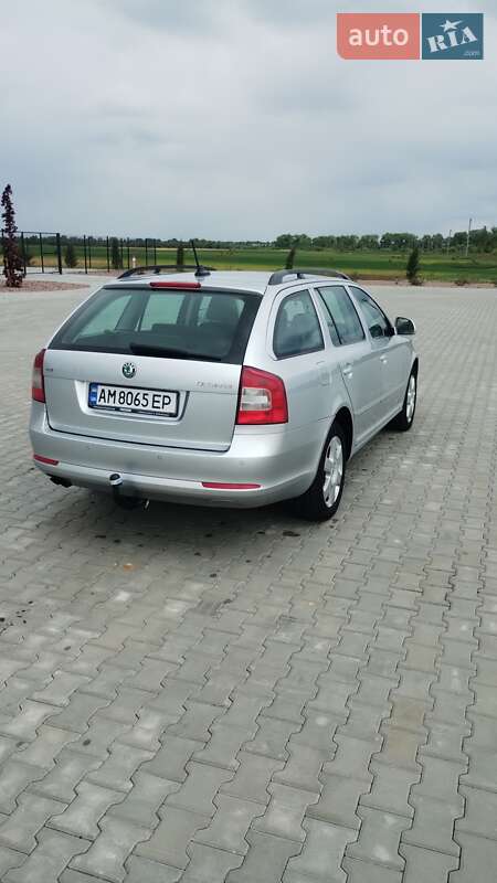 Універсал Skoda Octavia 2011 в Левкові