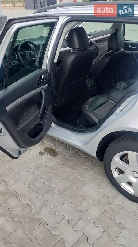 Універсал Skoda Octavia 2011 в Левкові
