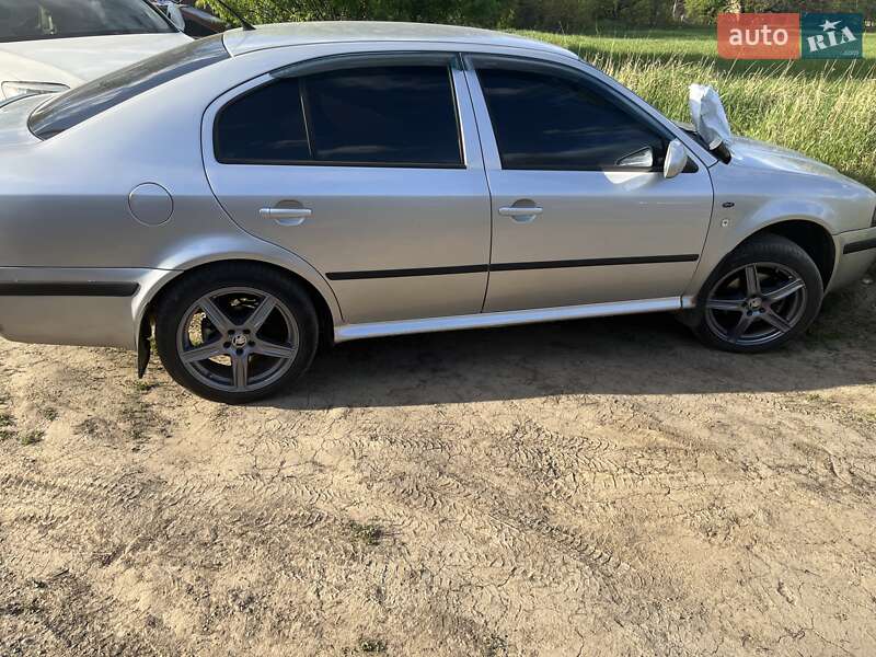 Лифтбек Skoda Octavia 2002 в Полтаве