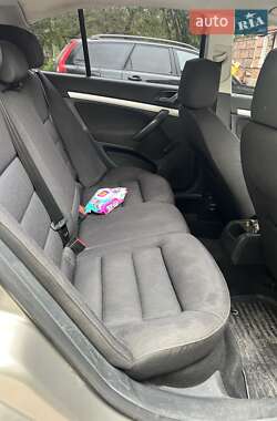 Лифтбек Skoda Octavia 2009 в 