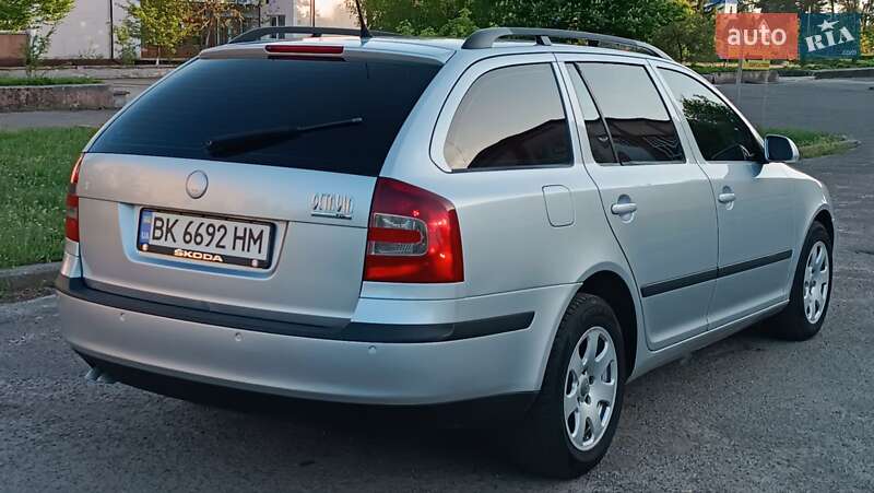 Універсал Skoda Octavia 2007 в Сарнах