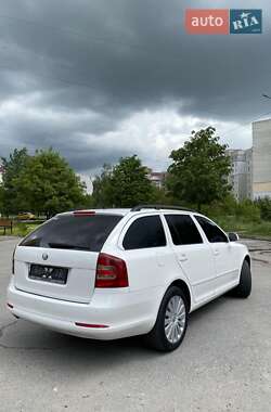 Універсал Skoda Octavia 2010 в 