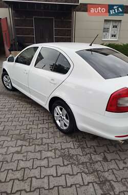 Лифтбек Skoda Octavia 2012 в 