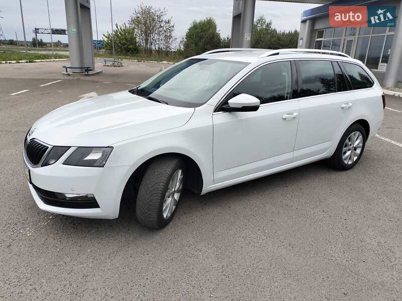 Универсал Skoda Octavia 2019 в Радивилове