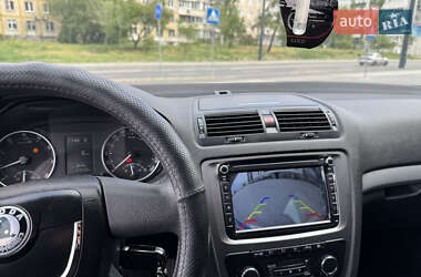 Лифтбек Skoda Octavia 2010 в 