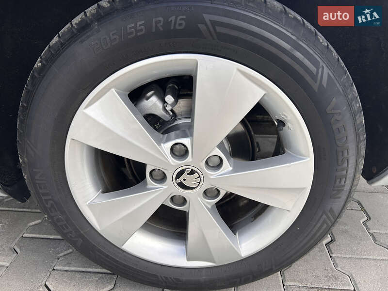 Універсал Skoda Octavia 2016 в Луцьку