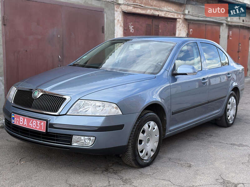 Лифтбек Skoda Octavia 2008 в 