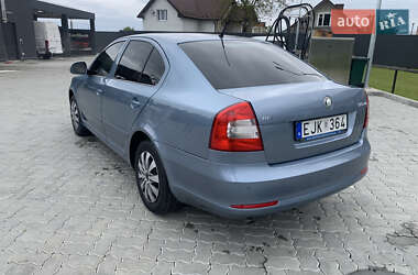Ліфтбек Skoda Octavia 2009 в 