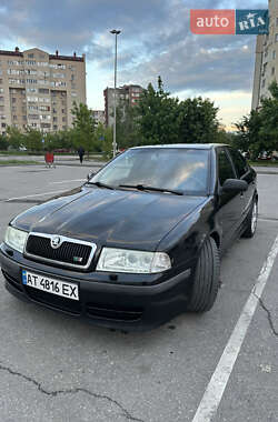 Лифтбек Skoda Octavia 2001 в 