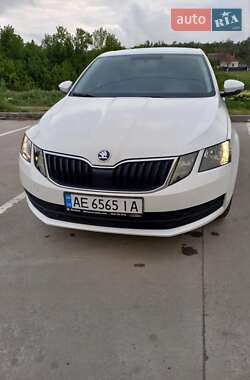 Ліфтбек Skoda Octavia 2019 в 