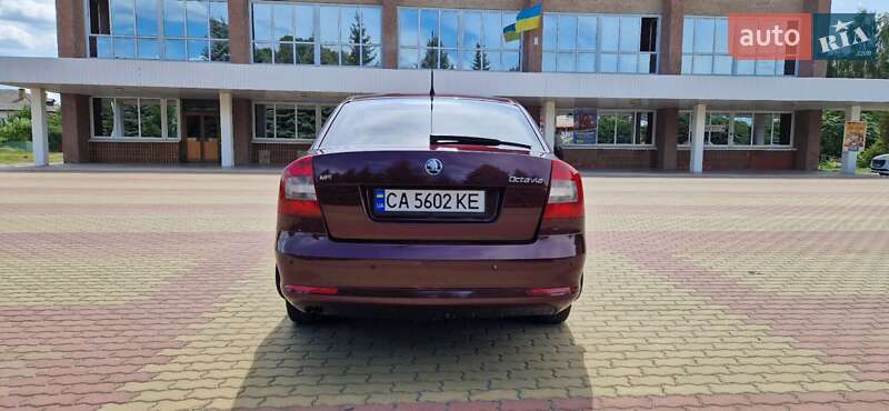 Ліфтбек Skoda Octavia 2010 в Корсунь-Шевченківському