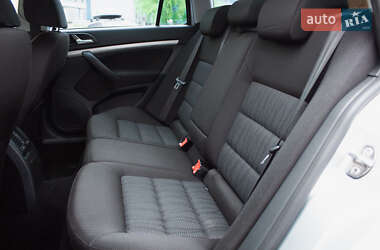 Універсал Skoda Octavia 2011 в 