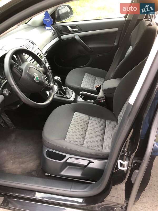 Универсал Skoda Octavia 2013 в Звягеле